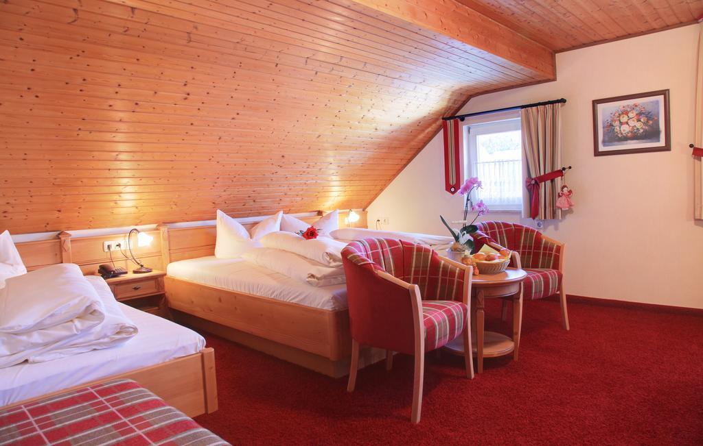 Landhotel Zur Gruenen Kutte Bernshausen Szoba fotó